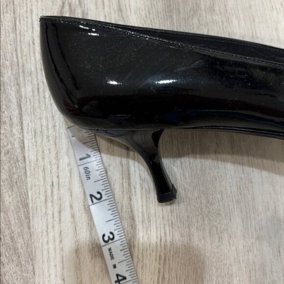 Stuart Weitzman black patent leather  9.5 point toe shoes - Picture 5 of 13